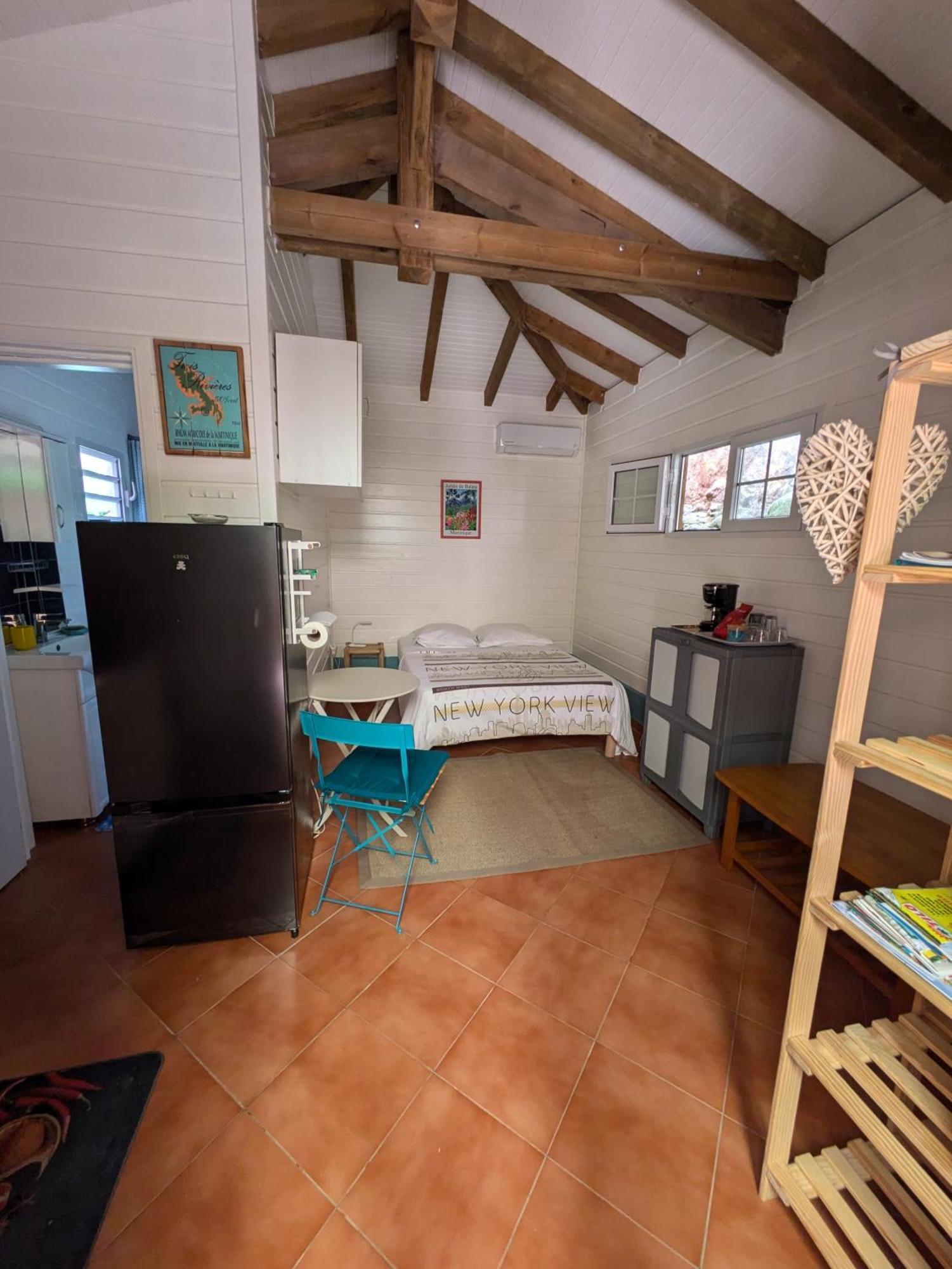 Le Marin - Bungalow Classe 3 Etoiles Tb Equipe & Confortable - Escapade En Couple - Paisible & En Toute Discretion - Wi-Fi - Climatisation - Calme & Serenite - Plages Du Sud, Centre De Carenage & Marina Du Marin Proche En Voiture - Acheminement Sur D Luaran gambar