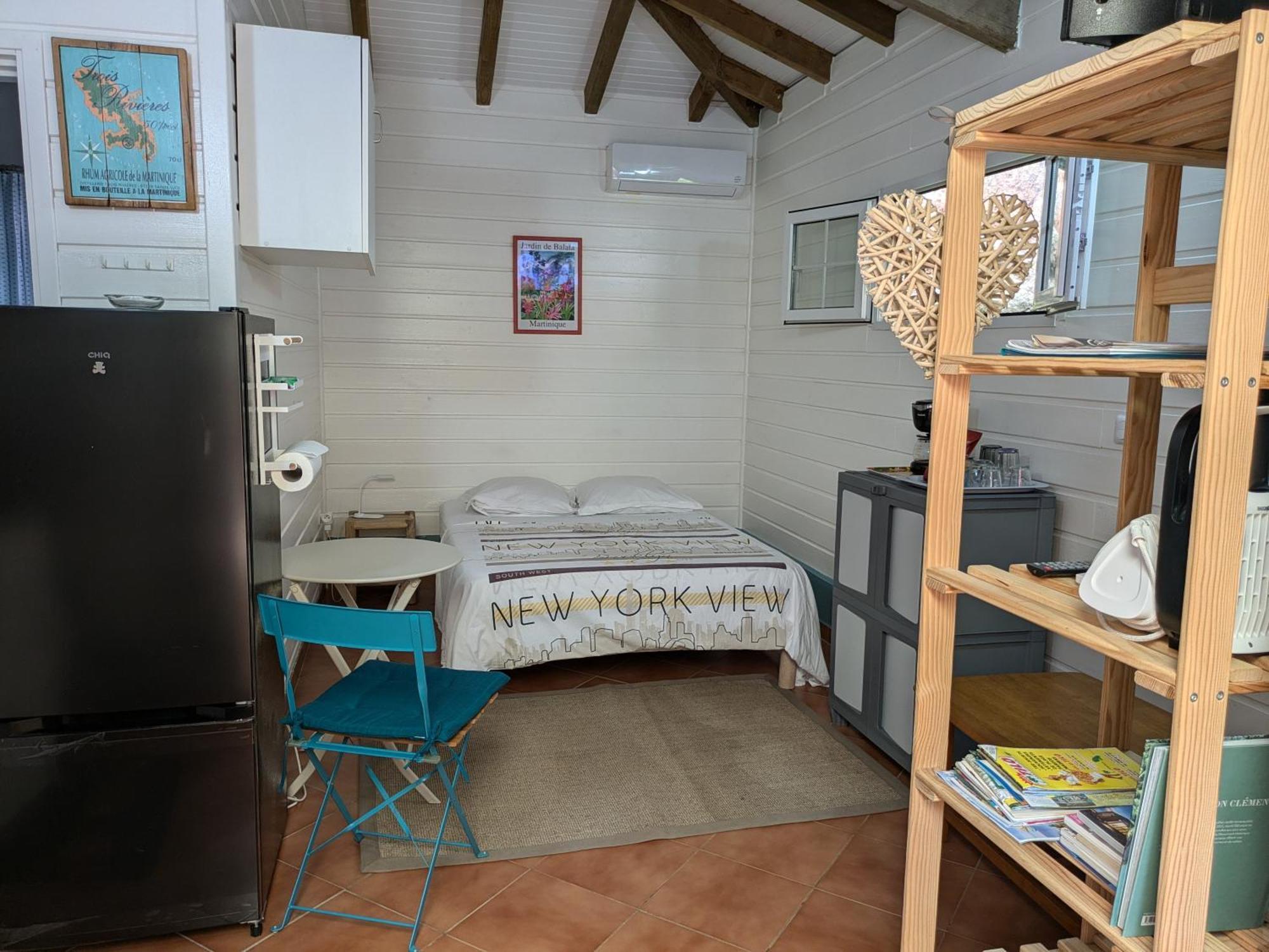Le Marin - Bungalow Classe 3 Etoiles Tb Equipe & Confortable - Escapade En Couple - Paisible & En Toute Discretion - Wi-Fi - Climatisation - Calme & Serenite - Plages Du Sud, Centre De Carenage & Marina Du Marin Proche En Voiture - Acheminement Sur D Luaran gambar