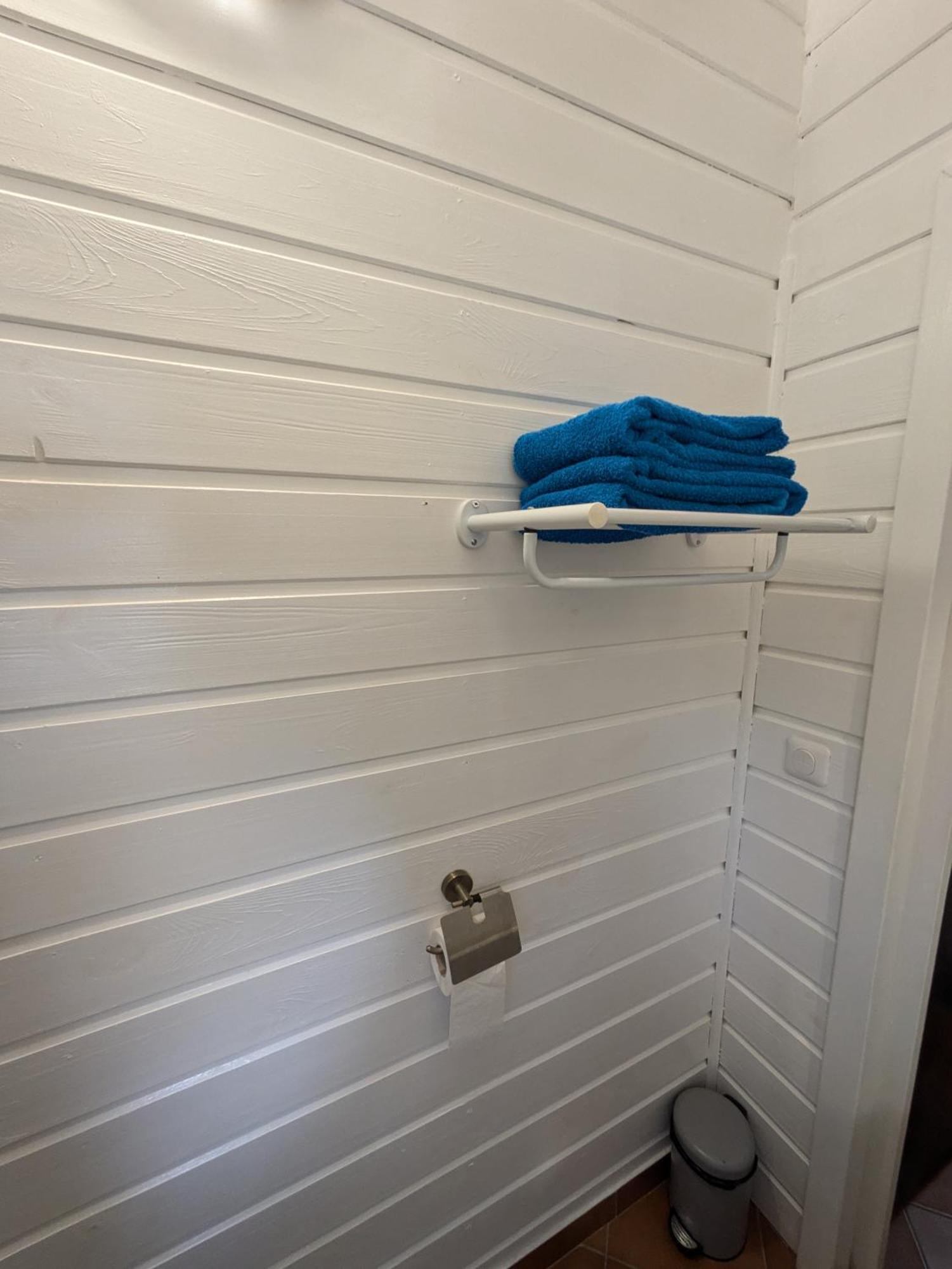 Le Marin - Bungalow Classe 3 Etoiles Tb Equipe & Confortable - Escapade En Couple - Paisible & En Toute Discretion - Wi-Fi - Climatisation - Calme & Serenite - Plages Du Sud, Centre De Carenage & Marina Du Marin Proche En Voiture - Acheminement Sur D Luaran gambar