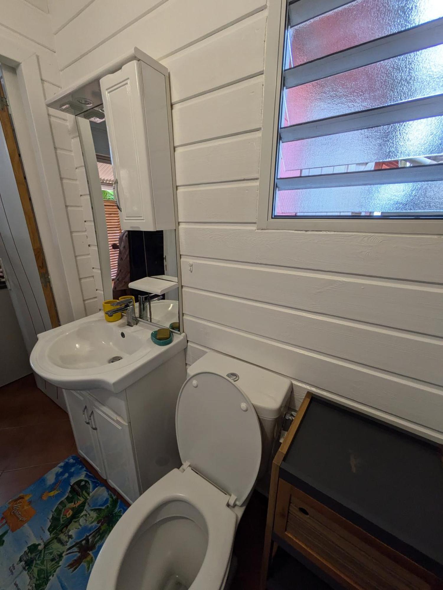 Le Marin - Bungalow Classe 3 Etoiles Tb Equipe & Confortable - Escapade En Couple - Paisible & En Toute Discretion - Wi-Fi - Climatisation - Calme & Serenite - Plages Du Sud, Centre De Carenage & Marina Du Marin Proche En Voiture - Acheminement Sur D Luaran gambar